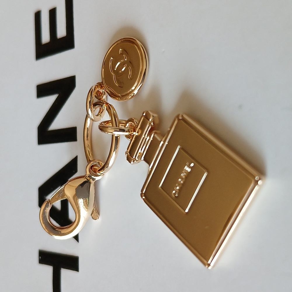 CHANEL CHARM